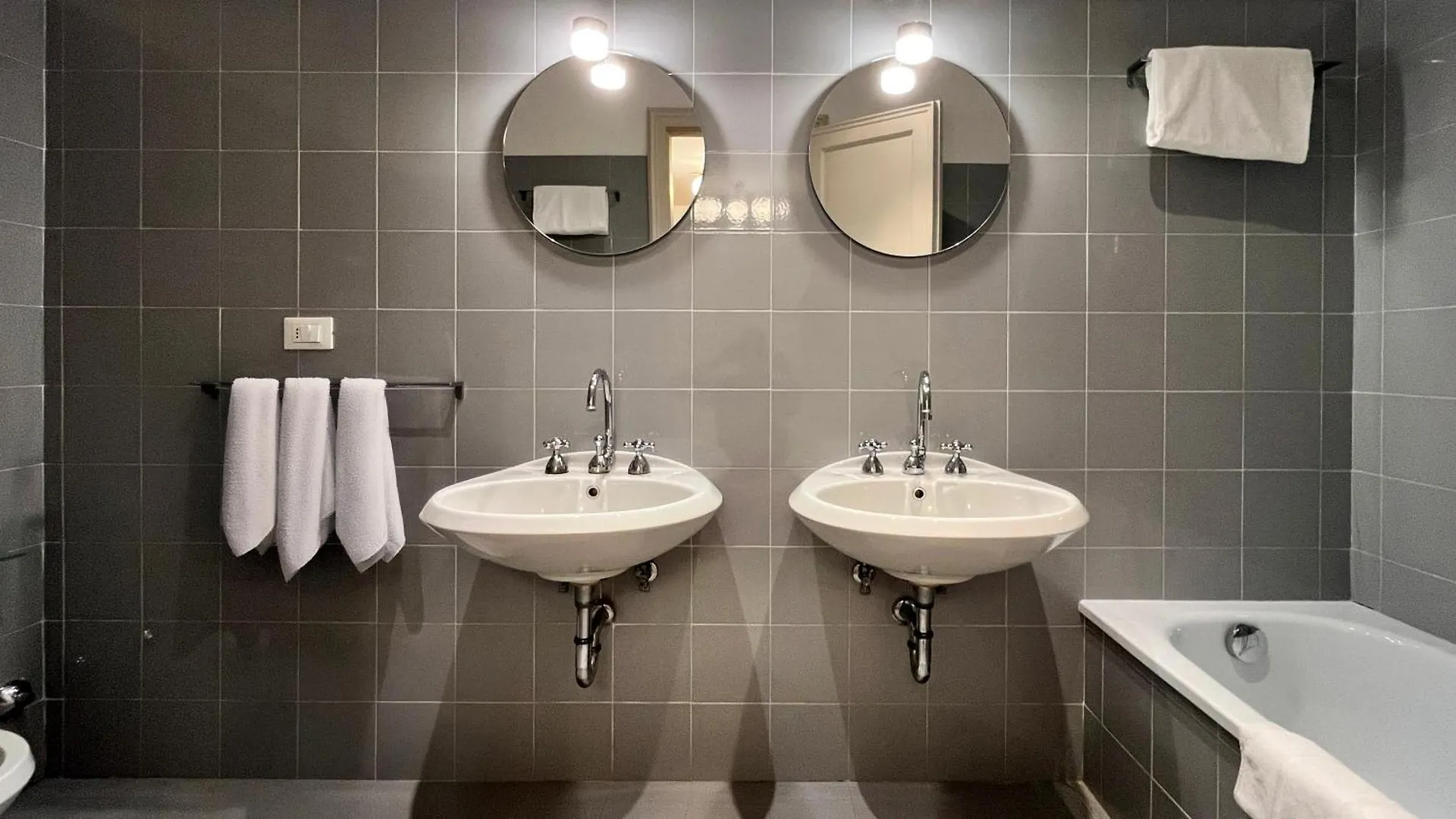 Comedia By Suites Alla Maddalena Venedig Italien